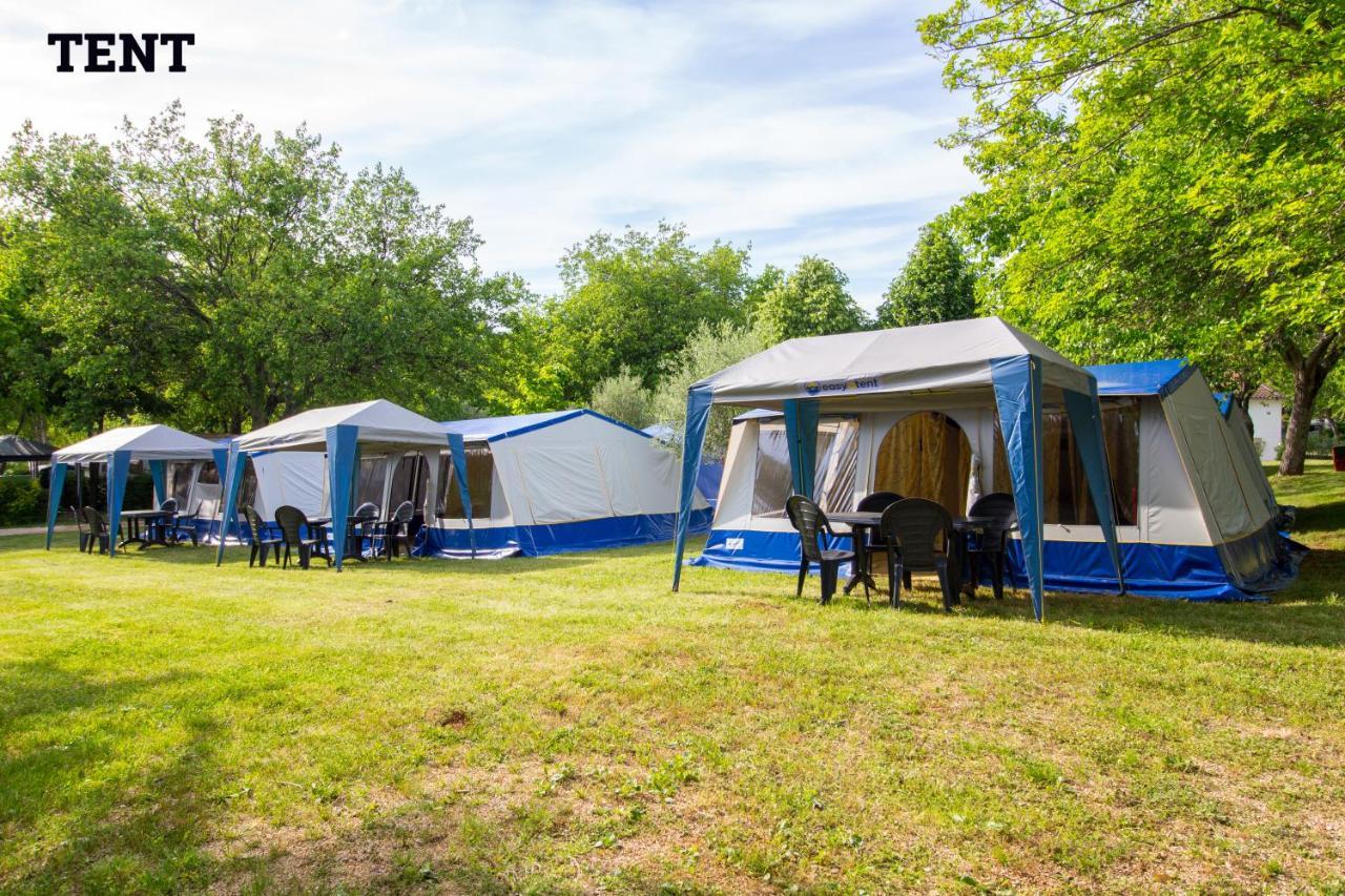 Easyatent Camping Porto Sole Върсар Екстериор снимка