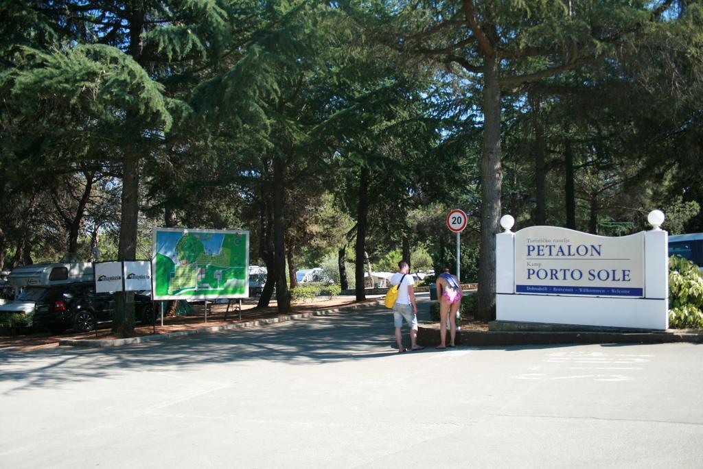 Easyatent Camping Porto Sole Върсар Екстериор снимка