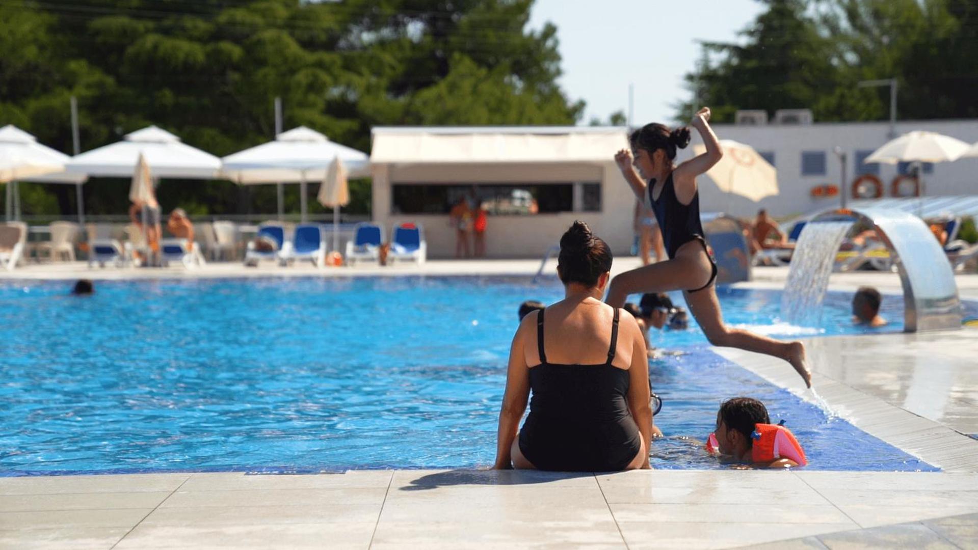 Easyatent Camping Porto Sole Върсар Екстериор снимка