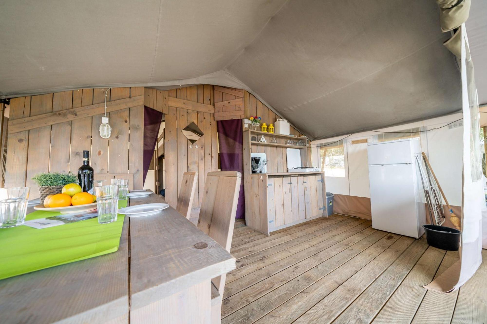 Easyatent Camping Porto Sole Върсар Стая снимка