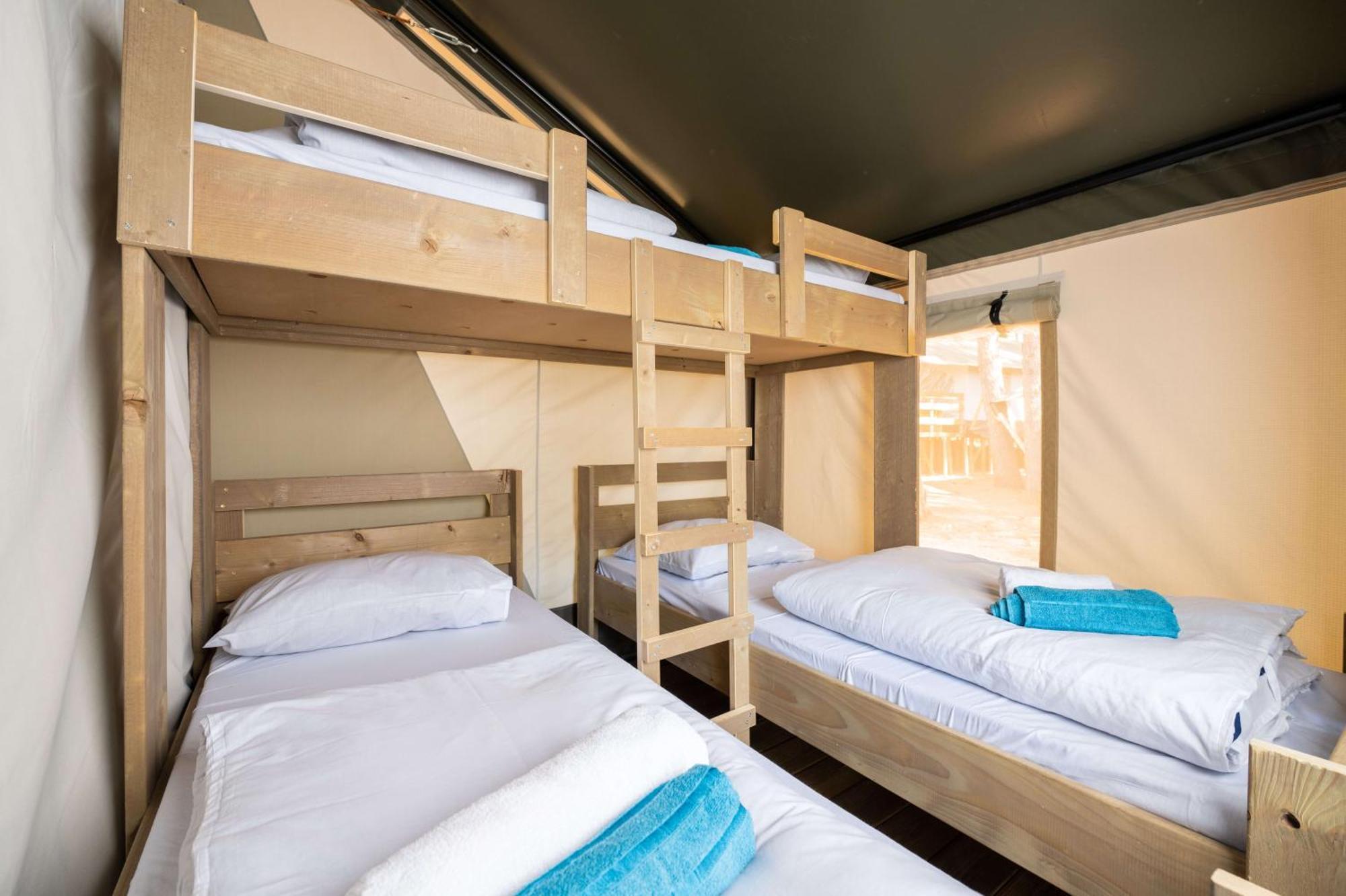 Easyatent Camping Porto Sole Върсар Стая снимка