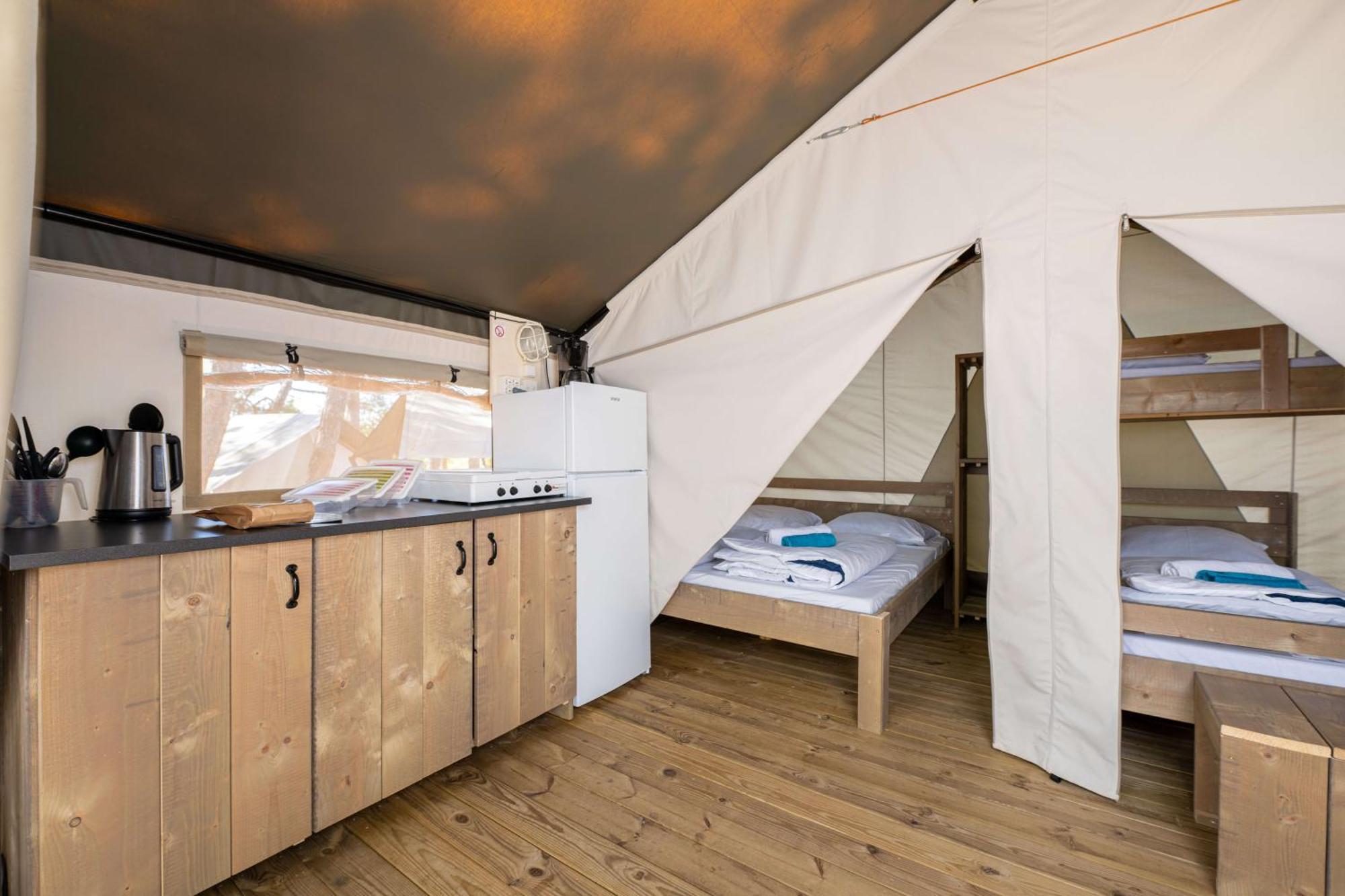 Easyatent Camping Porto Sole Върсар Стая снимка