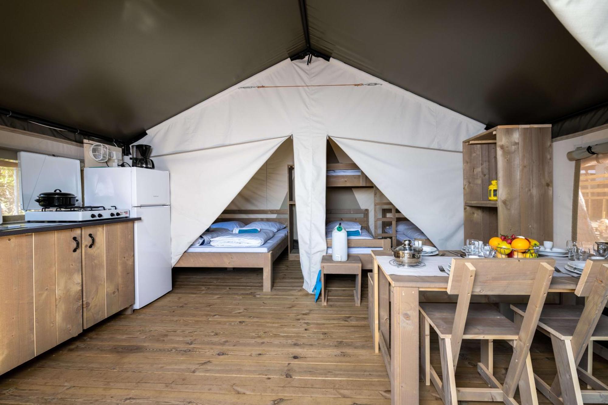 Easyatent Camping Porto Sole Върсар Стая снимка