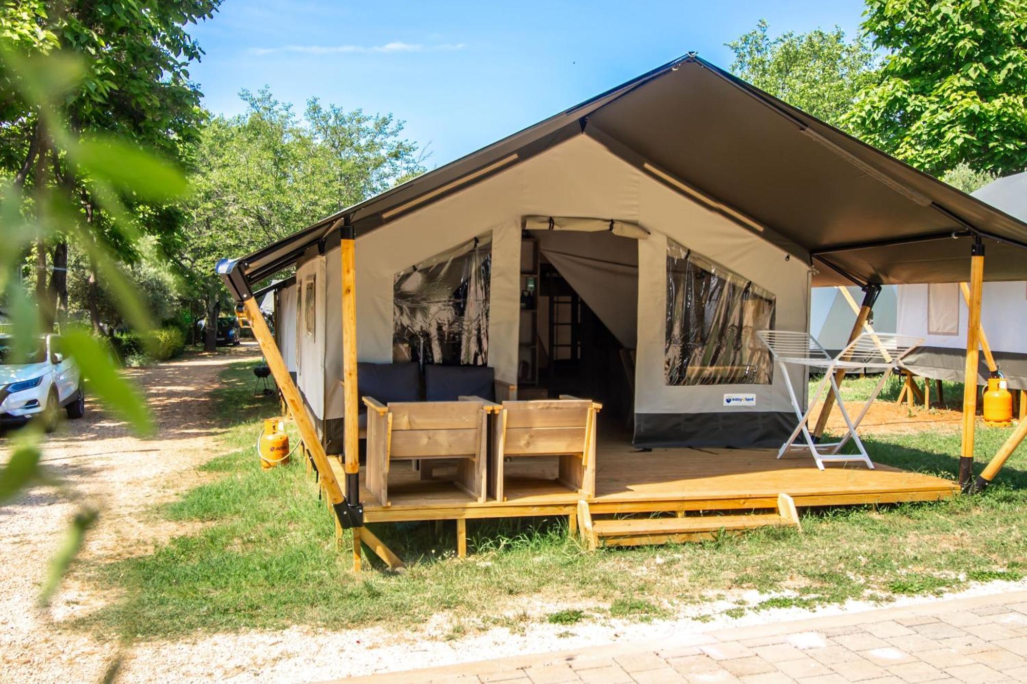 Easyatent Camping Porto Sole Върсар Стая снимка