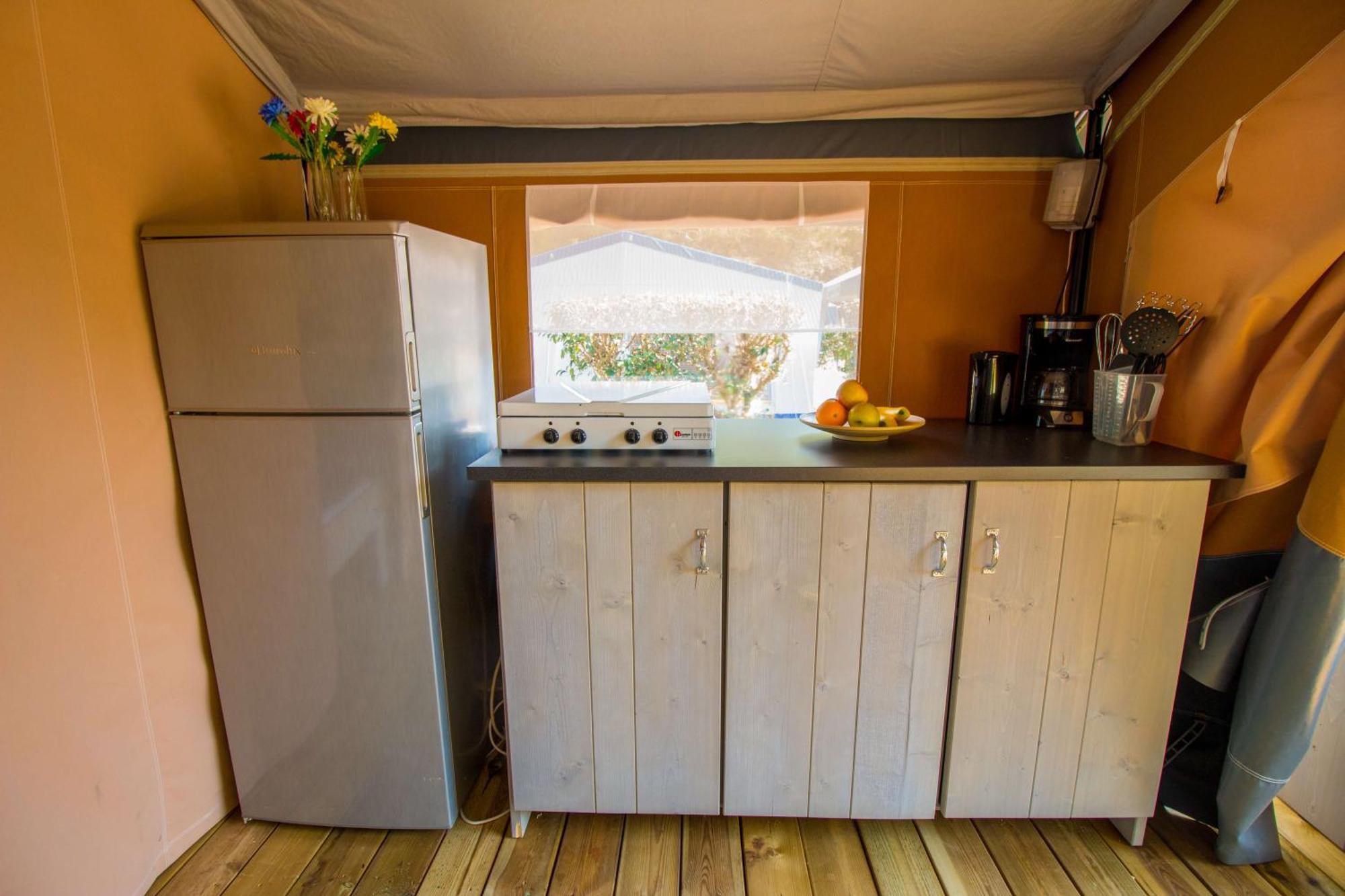 Easyatent Camping Porto Sole Върсар Стая снимка