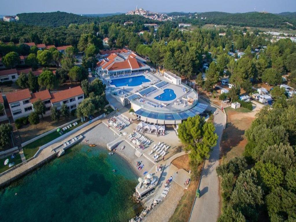 Easyatent Camping Porto Sole Върсар Екстериор снимка